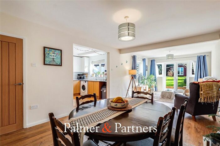 3 Bedroom Bungalow For Sale In Fraser Close, Chelmsford, Essex, CM2