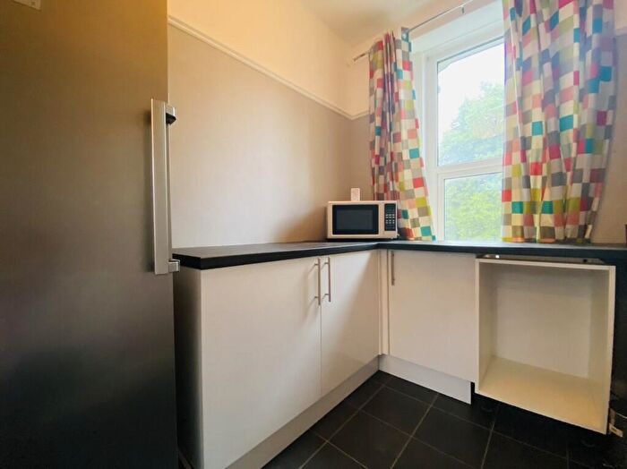 1 Bedroom Terraced House To Rent In Alexandra Road, Mutley, Plymouth, PL4