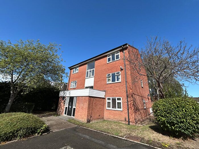 1 Bedroom Flat For Sale In Waterloo Road, Beeston, Nottingham, NG9