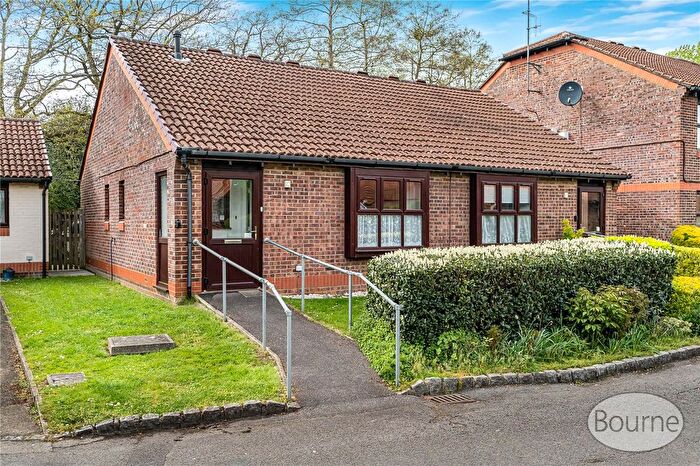 2 Bedroom Bungalow For Sale In Bainton Mead, Goldsworth Park, Woking, Surrey, GU21