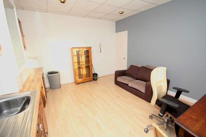1 Bedroom Flat To Rent In The Circle, Barton Road, Stretford, Manchester, M32