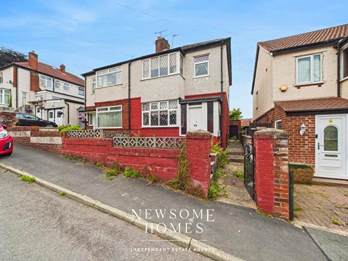 3 Bedroom Semi-Detached House For Sale In Dewi Avenue, Holywell, CH8
