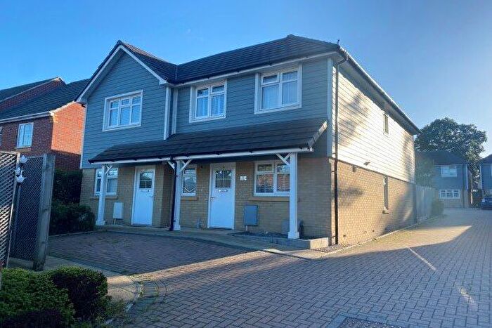 3 Bedroom Property To Rent In Grace Gardens, Poole, BH12