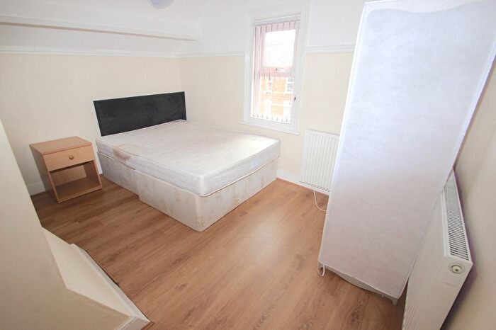 1 Bedroom Terraced House To Rent In Victoria Road, Wellingborough, NN8