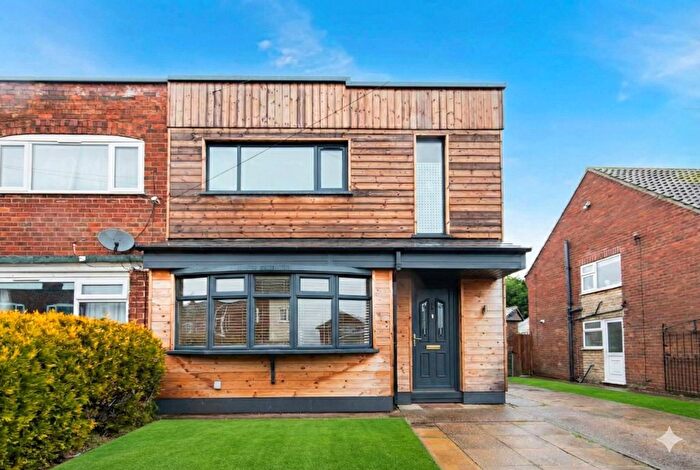 3 Bedroom Semi-Detached House For Sale In Endcliffe Avenue, Scunthorpe, DN17