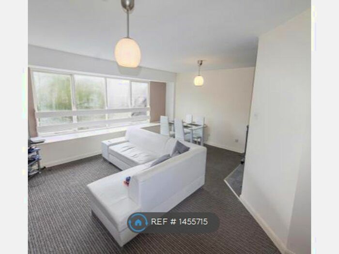 2 Bedroom Maisonette To Rent In Gillamoor Court, Derby, DE24