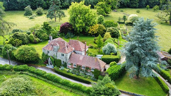 6 Bedroom Detached House To Rent In East Knoyle, Salisbury, Wiltshire, SP3