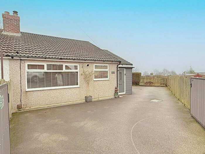 3 Bedroom Bungalow For Sale In Glendale Drive, Wibsey, Bradford, BD6