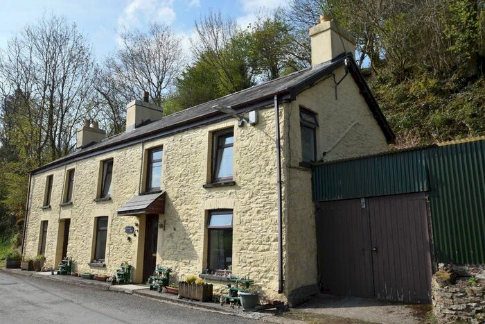 4 Bedroom Detached House For Sale In Tregroes, Llandysul, Ceredigion, Lz, SA44