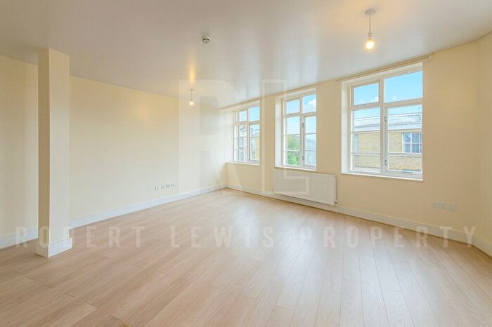 2 Bedroom Flat To Rent In Greenland Road, London, NW1