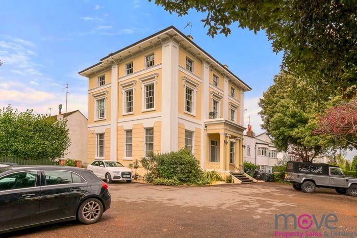 2 Bedroom Flat To Rent In Albert Road, Cheltenham, GL52