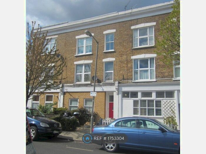 2 Bedroom Flat To Rent In Oldridge Road, London, SW12