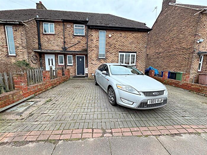 3 Bedroom Semi-Detached House For Sale In Redbourne Road, Grimsby, N.E. Lincs, DN33