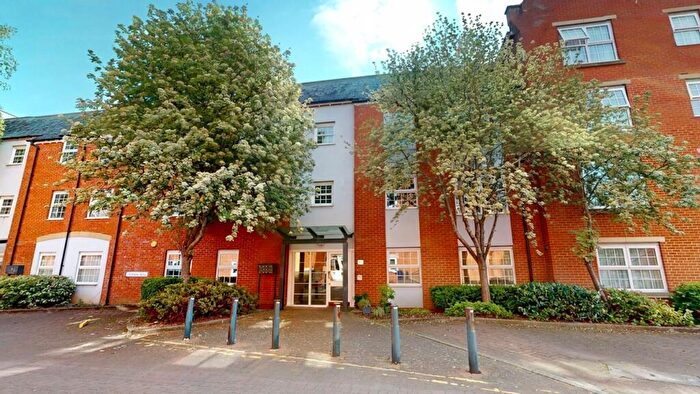 2 Bedroom Flat To Rent In Smiths Wharf, Wantage, OX12