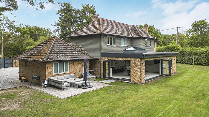 4 Bedroom Detached House For Sale In Crossways, Brimpton Common, Reading, RG7