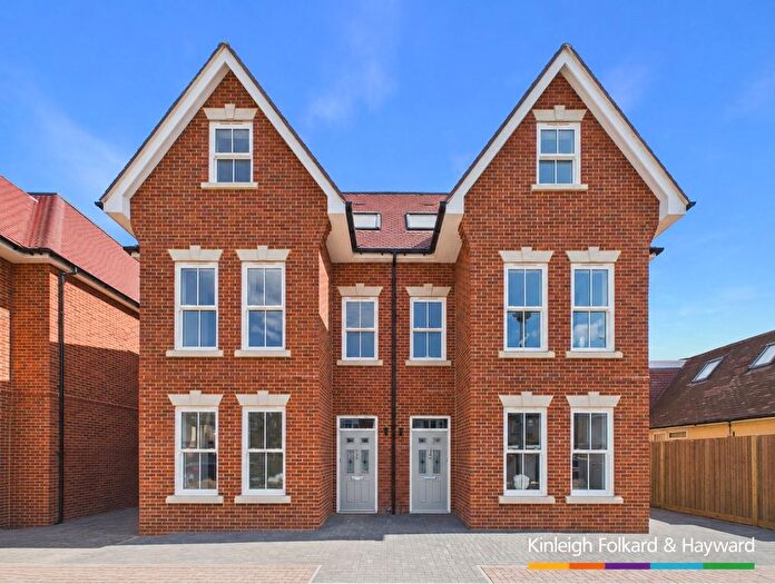 4 Bedroom Semi-Detached House For Sale In Sandford Road, Bromley, Kent, BR2
