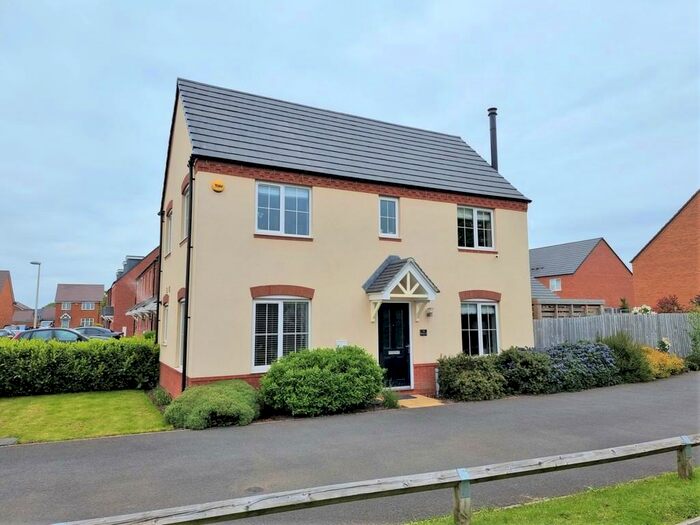 3 Bedroom Detached House To Rent In Milking Lane, Weddington, Nuneaton, CV10