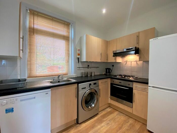 2 Bedroom Flat To Rent In Prestonfield Road, Prestonfield, Edinburgh EH16