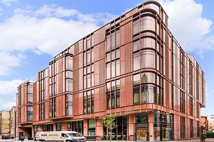 3 Bedroom Flat To Rent In Marylebone Lane, London, W1U