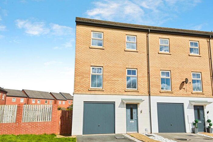 4 Bedroom End Of Terrace House For Sale In Abbey Wood Close, Derby, DE22