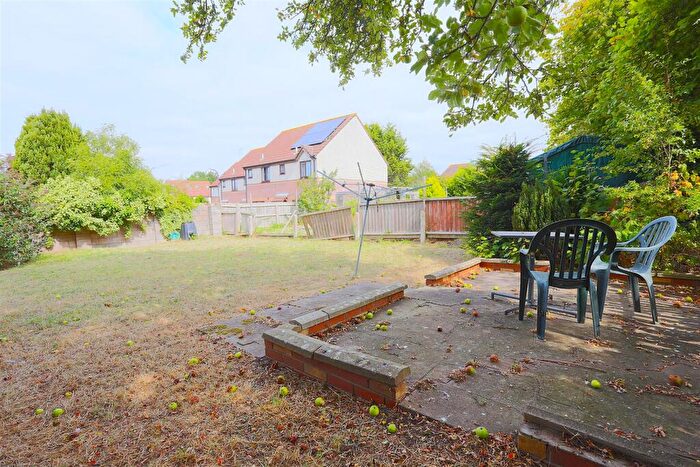 1 Bedroom Flat For Sale In Long Cross, Lawrence Weston, Bristol, BS11