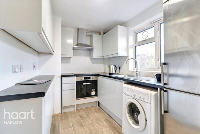 2 Bedroom Flat To Rent In Spring Hill, Harlow, CM20