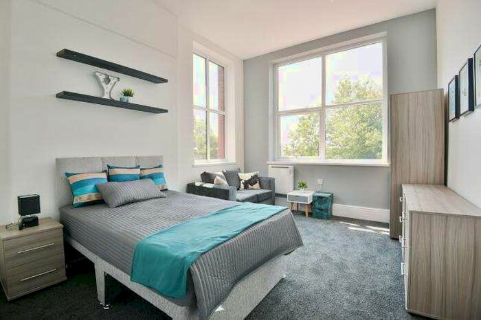 1 Bedroom House To Rent In Vulcan Street Oldham, OL1