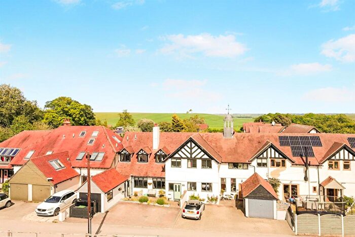 4 Bedroom Terraced House For Sale In The Mews, Russley Park, Marlborough, SN8
