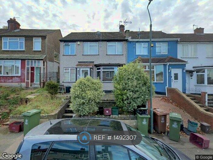3 Bedroom End Of Terrace House To Rent In Elstree Gardens, London, DA17