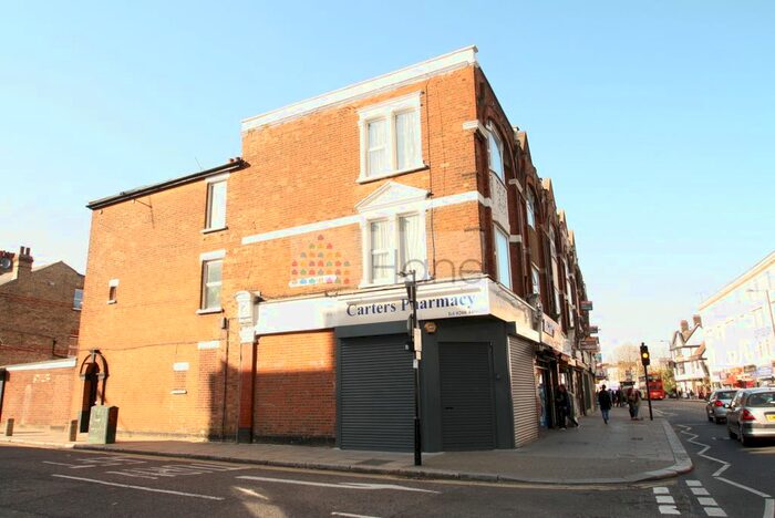 2 Bedroom Flat To Rent In Ballards Lane, London, N12