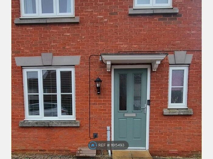 3 Bedroom Semi-Detached House To Rent In Hestercombe Close, Western Super Mare, BS24