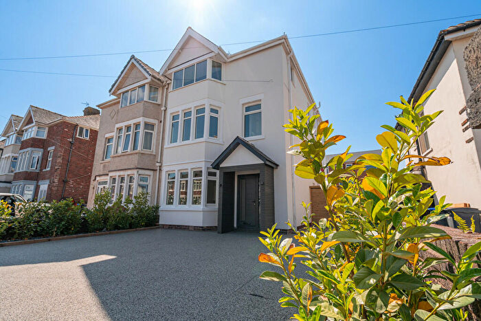 5 Bedroom Semi-Detached House To Rent In Napier Avenue, FY4