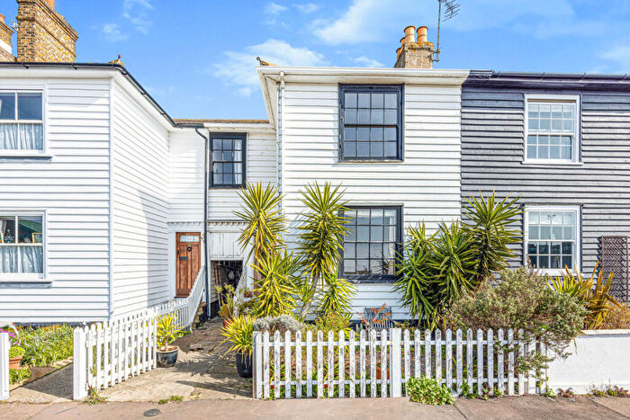 3 Bedroom Terraced House To Rent In Eastern Esplanade, Southend-on-sea, SS1