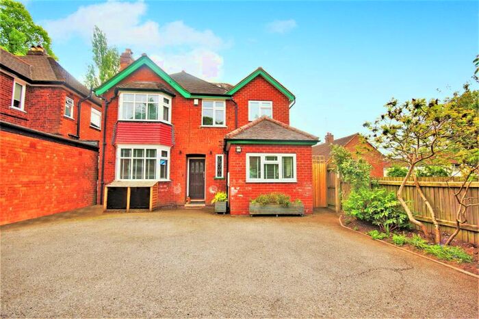 4 Bedroom Detached House To Rent In Wheelers Lane, Birmingham, B13
