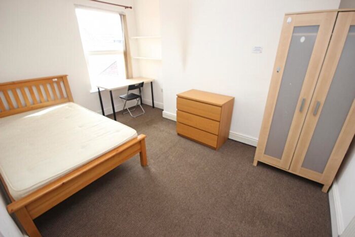 6 Bedroom Flat To Rent In Smithdown Road, L15