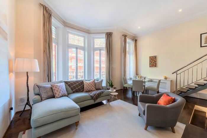 2 Bedroom Flat To Rent In Bramham Gardens, Earl's Court, London, SW5