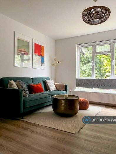 1 Bedroom Flat To Rent In Ermine Road, London, N15