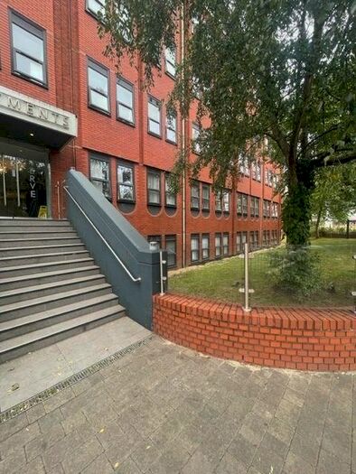 2 Bedroom Flat To Rent In Verve Apartments, Mercury Gardens, Romford, RM1