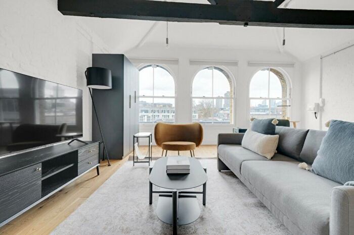 1 Bedroom Apartment To Rent In Farringdon Road, London, EC1M