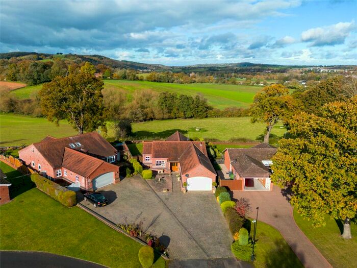 3 Bedroom Bungalow For Sale In Areley Court, Stourport-on-Severn, Worcestershire, DY13