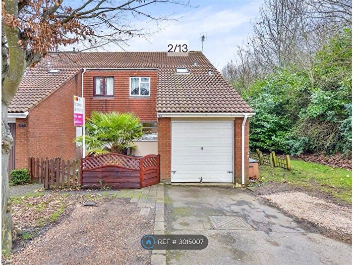 3 Bedroom End Of Terrace House To Rent In Crosslands, Milton Keynes, MK14
