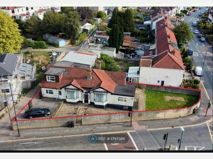 2 Bedroom Flat To Rent In Muller Road, Eastville, Bristol, BS5