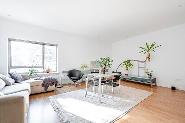 2 Bedroom Apartment For Sale In Justines Place, Palmers Road, London, E2