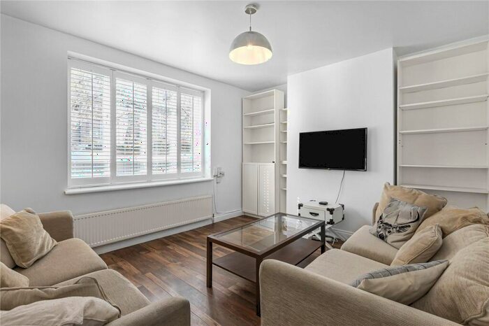2 Bedroom Apartment To Rent In Chart Street, Shoreditch, London, N1