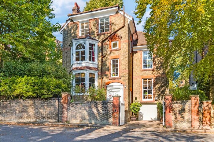 5 Bedroom Detached House For Sale In Cannon Place, Hampstead Village, NW3