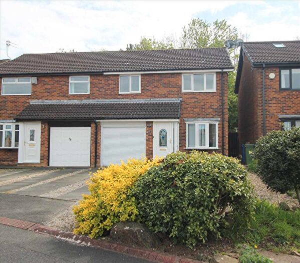 3 Bedroom Semi-Detached House For Sale In Ingham Grove, Cramlington, NE23