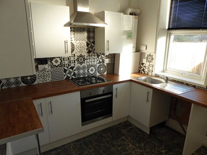 3 Bedroom Terraced House To Rent In Ivy Crescent, East End Park, LS9