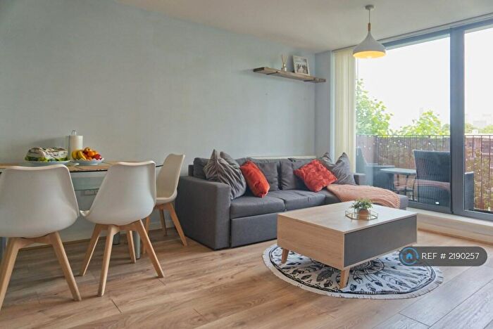 1 Bedroom Flat To Rent In The Drakes, London, SE8