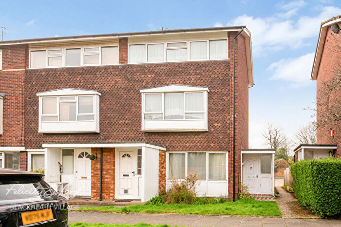 2 Bedroom Terraced House For Sale In Fairby Road, London, SE12