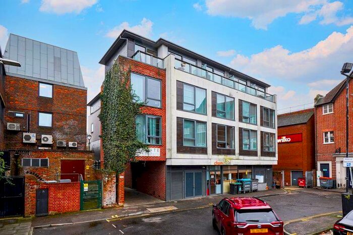 1 Bedroom Flat To Rent In Burgate Lane, Canterbury, CT1